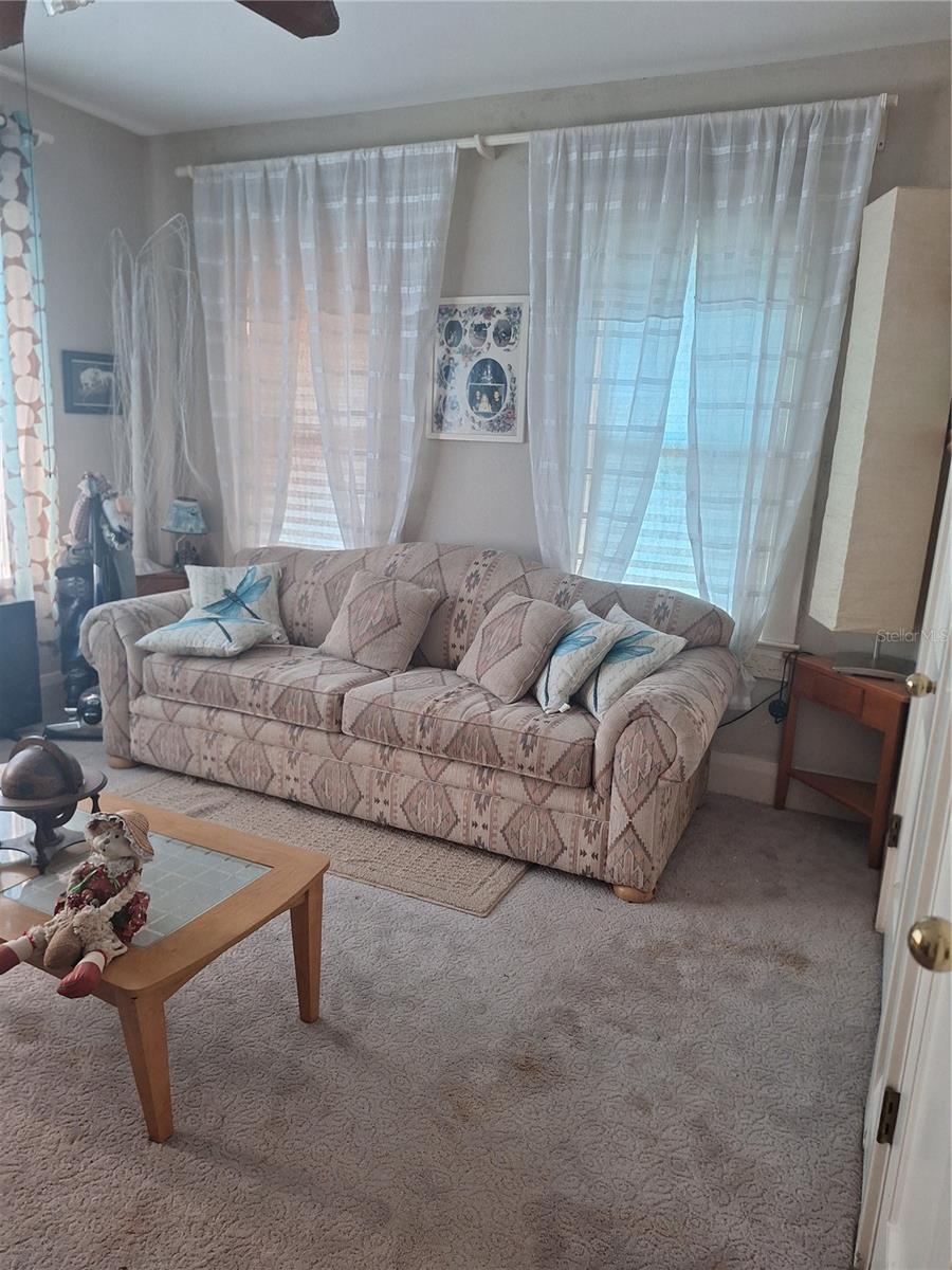 Image 16 of 35 For 1127 Lakeshore Boulevard