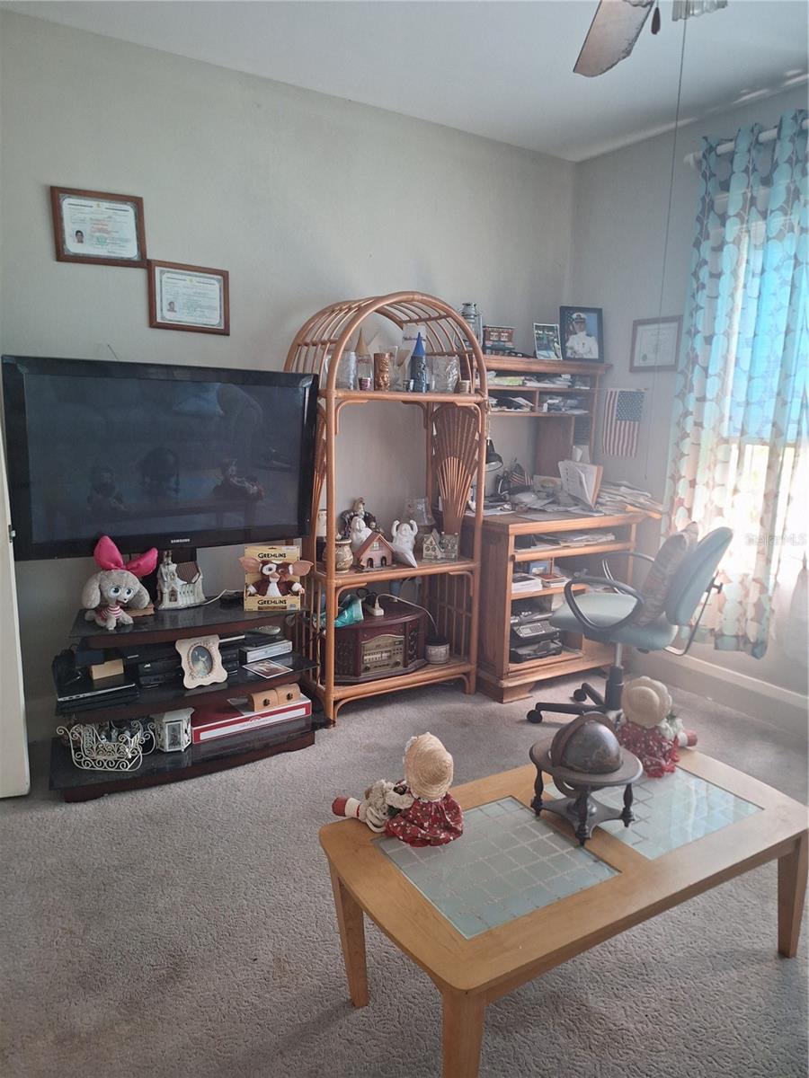 Image 18 of 35 For 1127 Lakeshore Boulevard