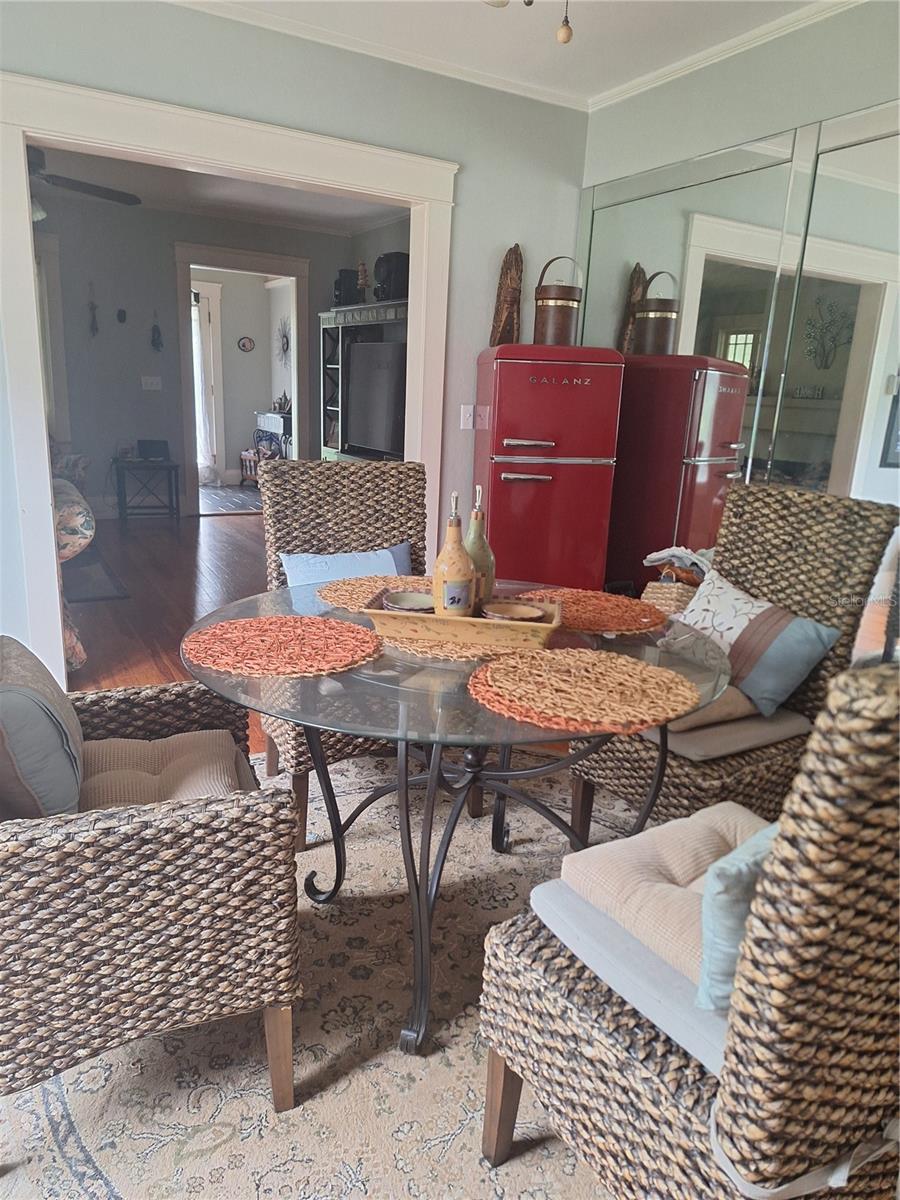 Image 9 of 35 For 1127 Lakeshore Boulevard