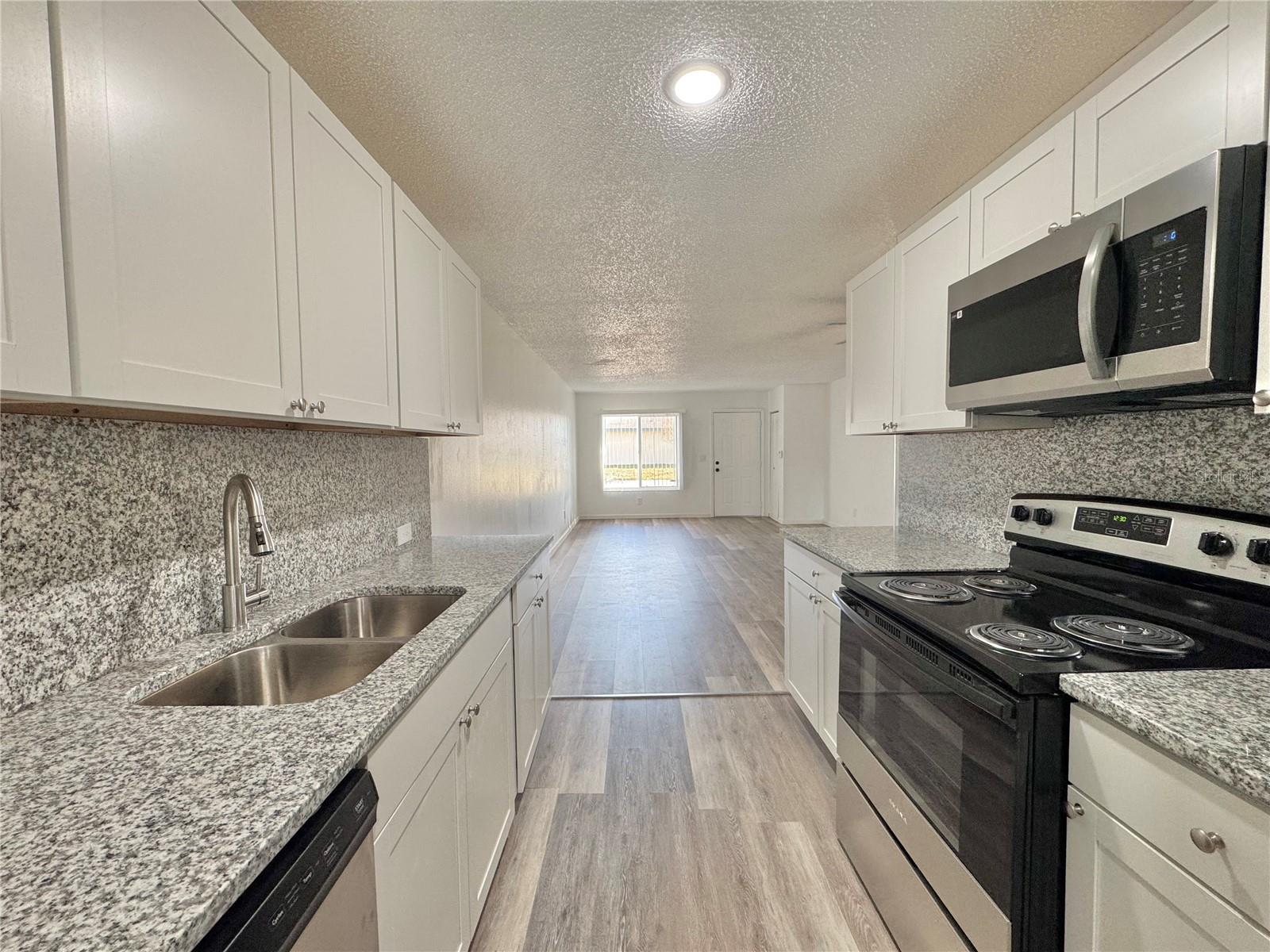 Image 11 of 35 For 383 Winter Ridge Boulevard 383