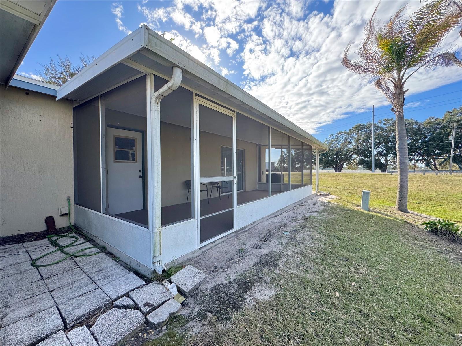 Image 23 of 35 For 383 Winter Ridge Boulevard 383