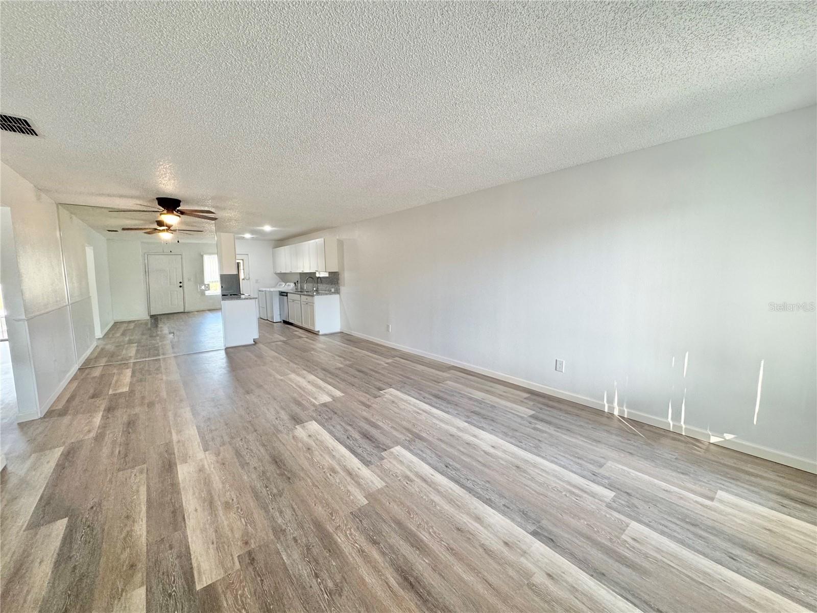 Image 5 of 35 For 383 Winter Ridge Boulevard 383