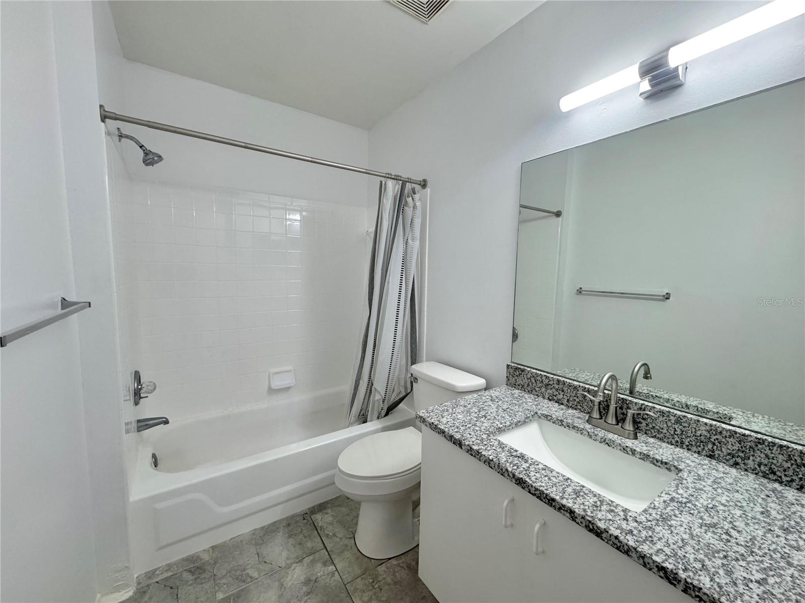 Listing photo id 15 for 292 Winter Ridge Boulevard 292