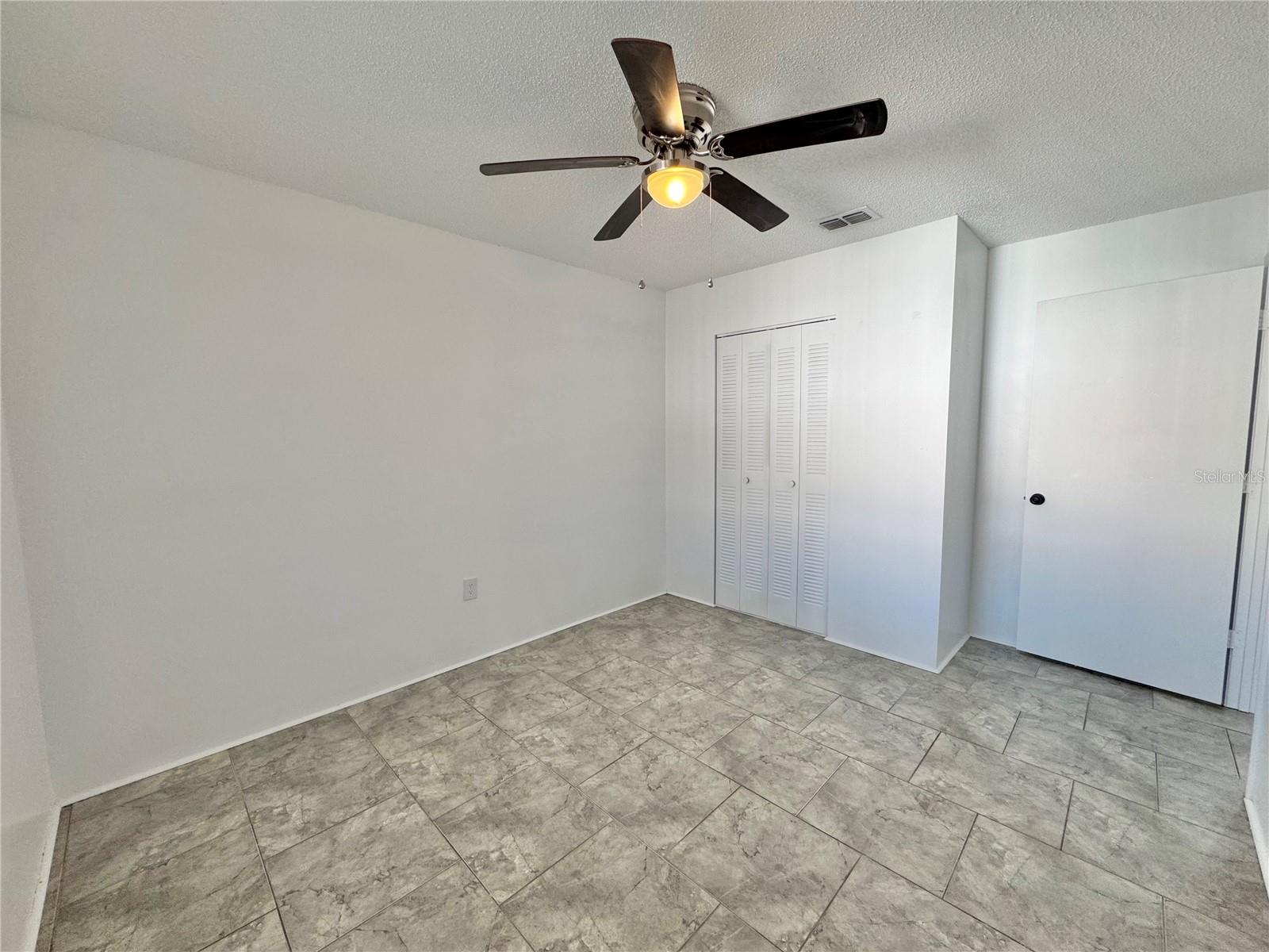 Listing photo id 16 for 292 Winter Ridge Boulevard 292
