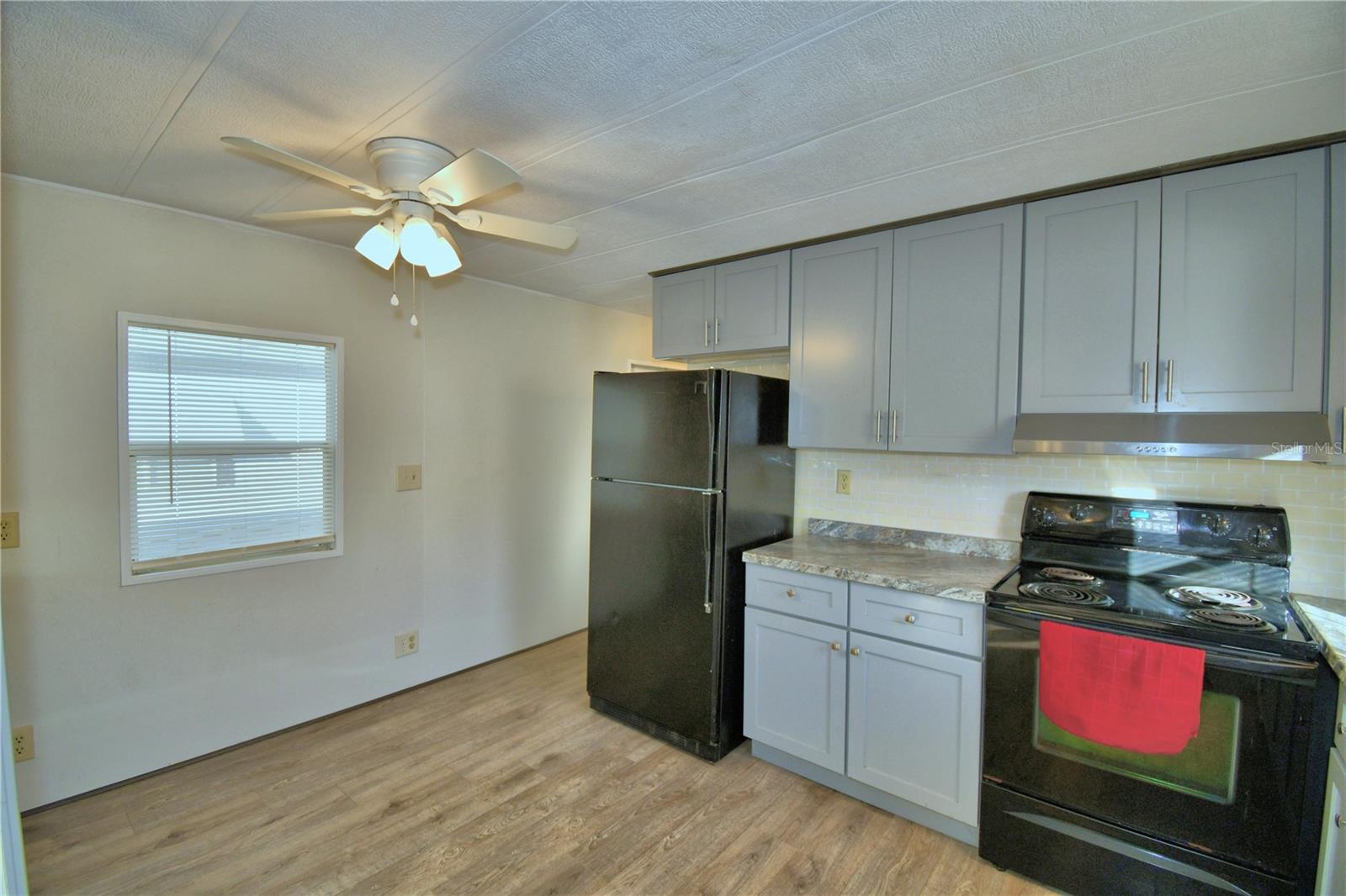 Image 16 of 45 For 172 Bonnie Drive