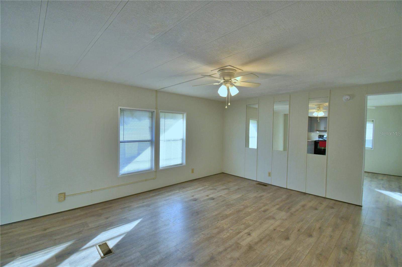 Image 21 of 45 For 172 Bonnie Drive