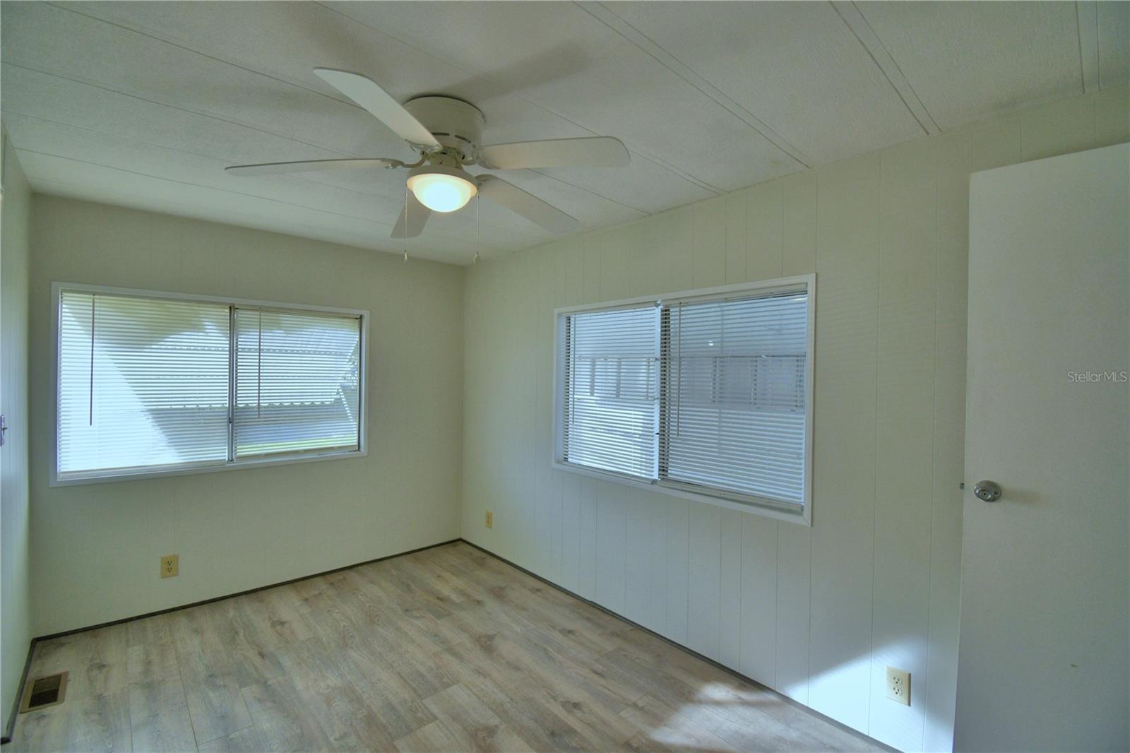 Image 22 of 45 For 172 Bonnie Drive