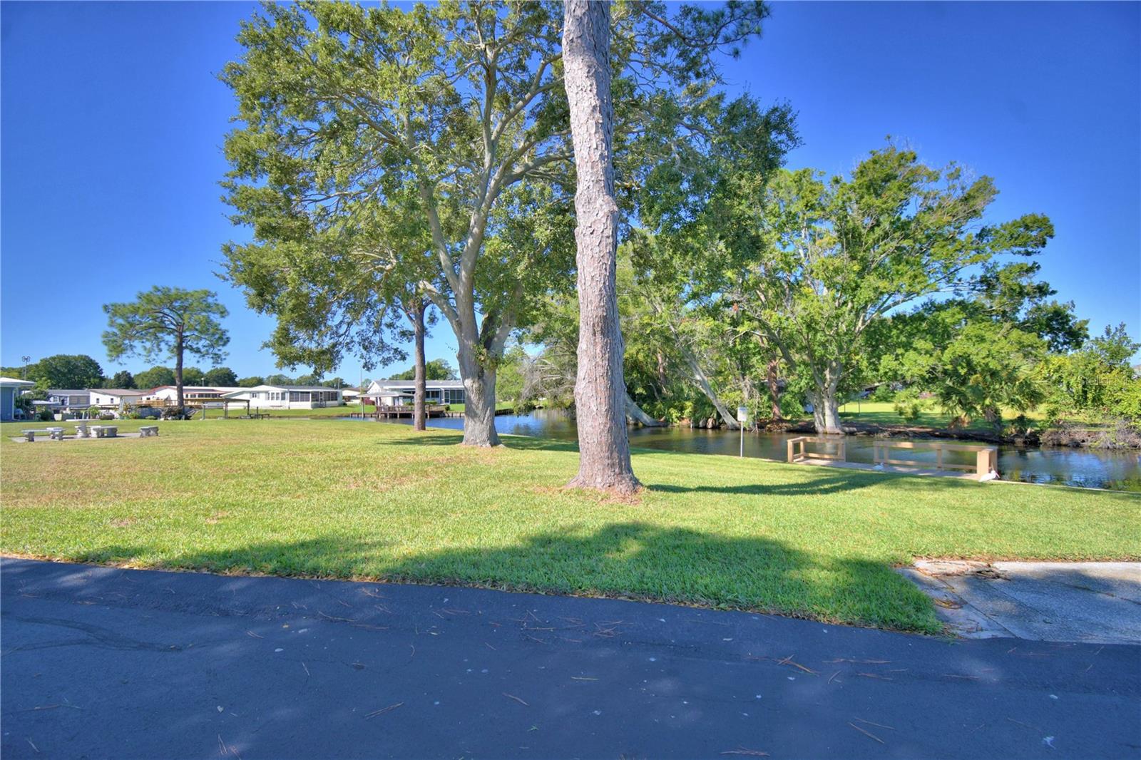 Image 43 of 45 For 172 Bonnie Drive