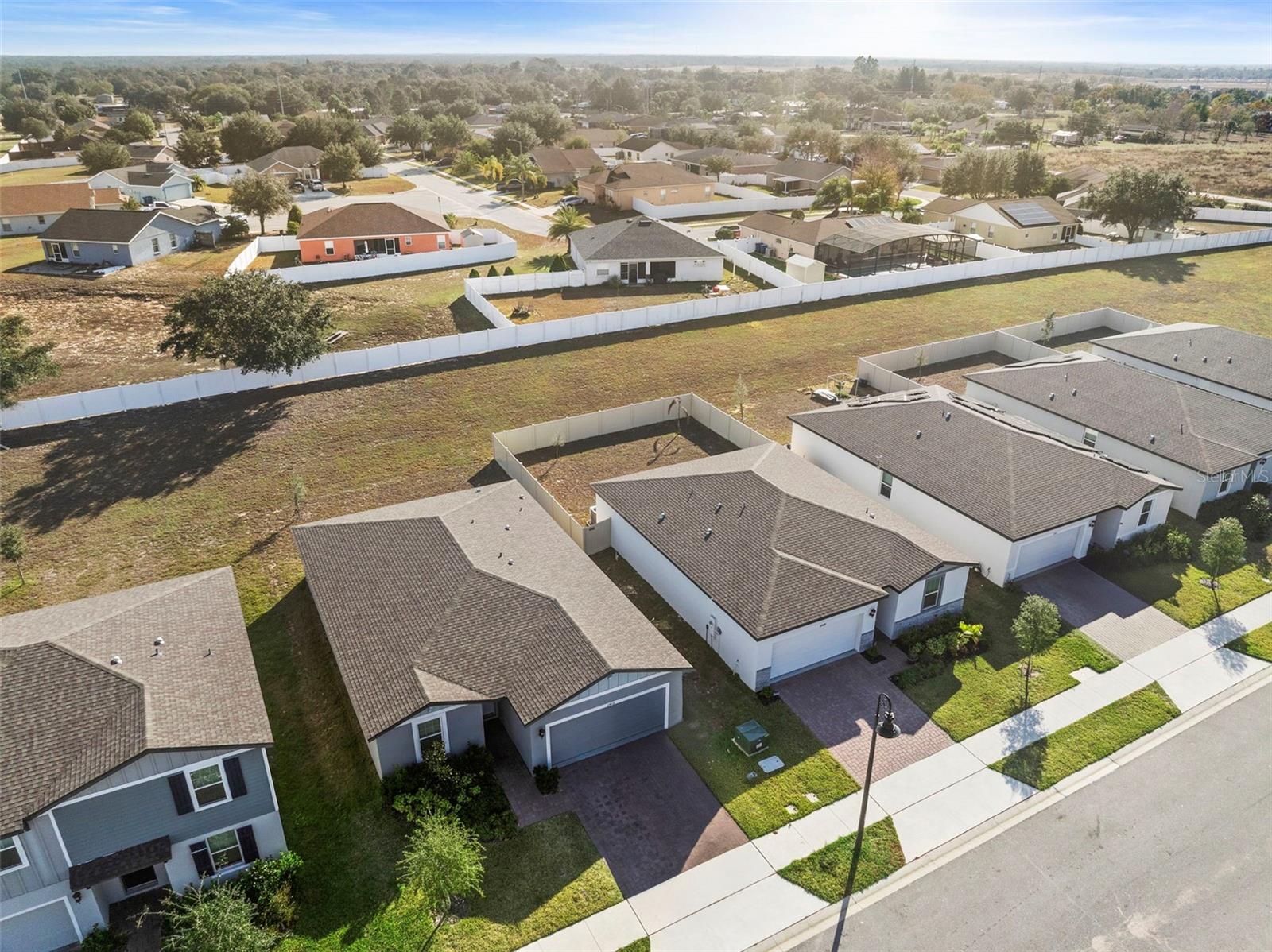 Image 15 of 54 For 2409 White Tail Street