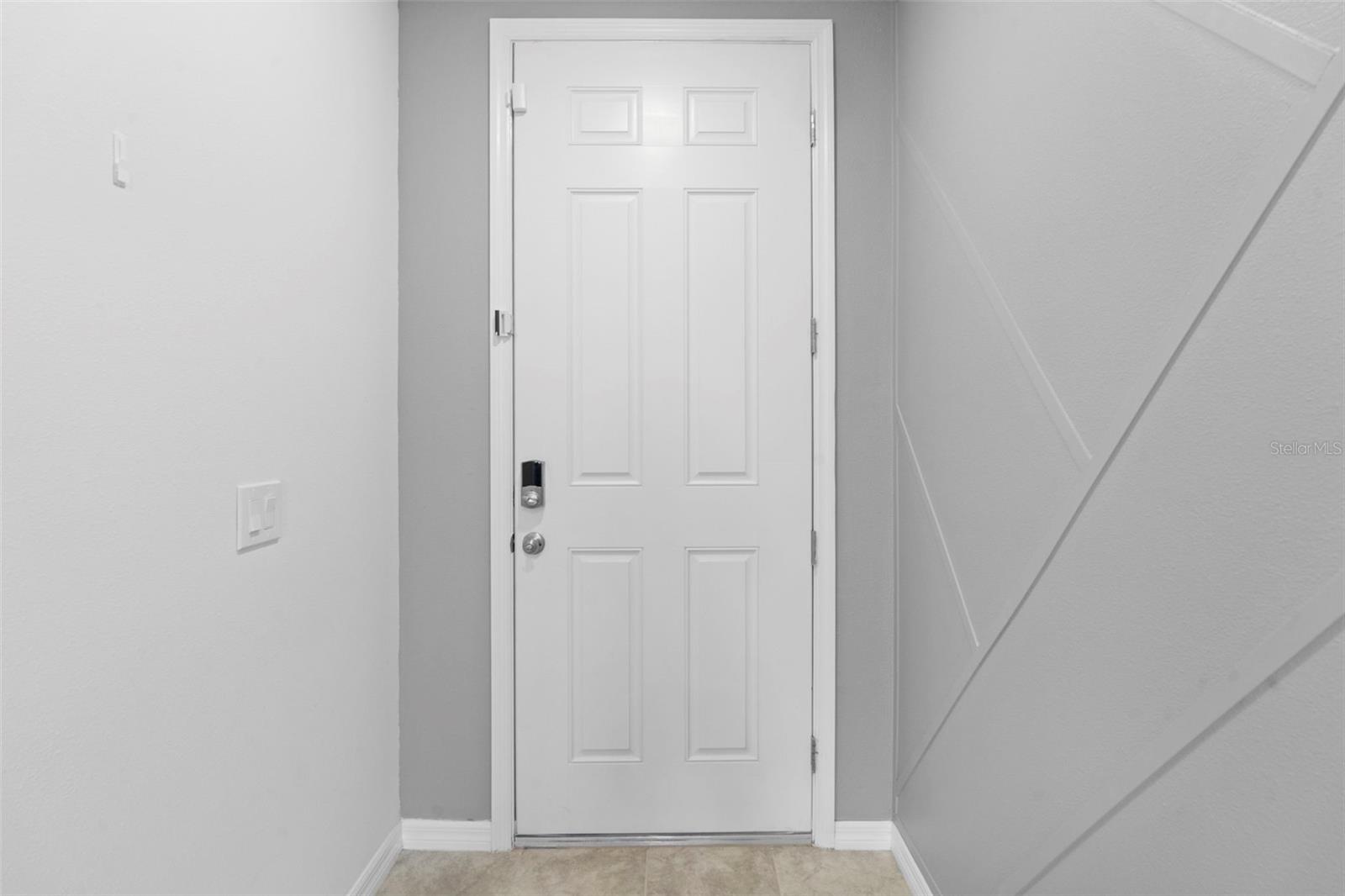 Image 20 of 54 For 2409 White Tail Street