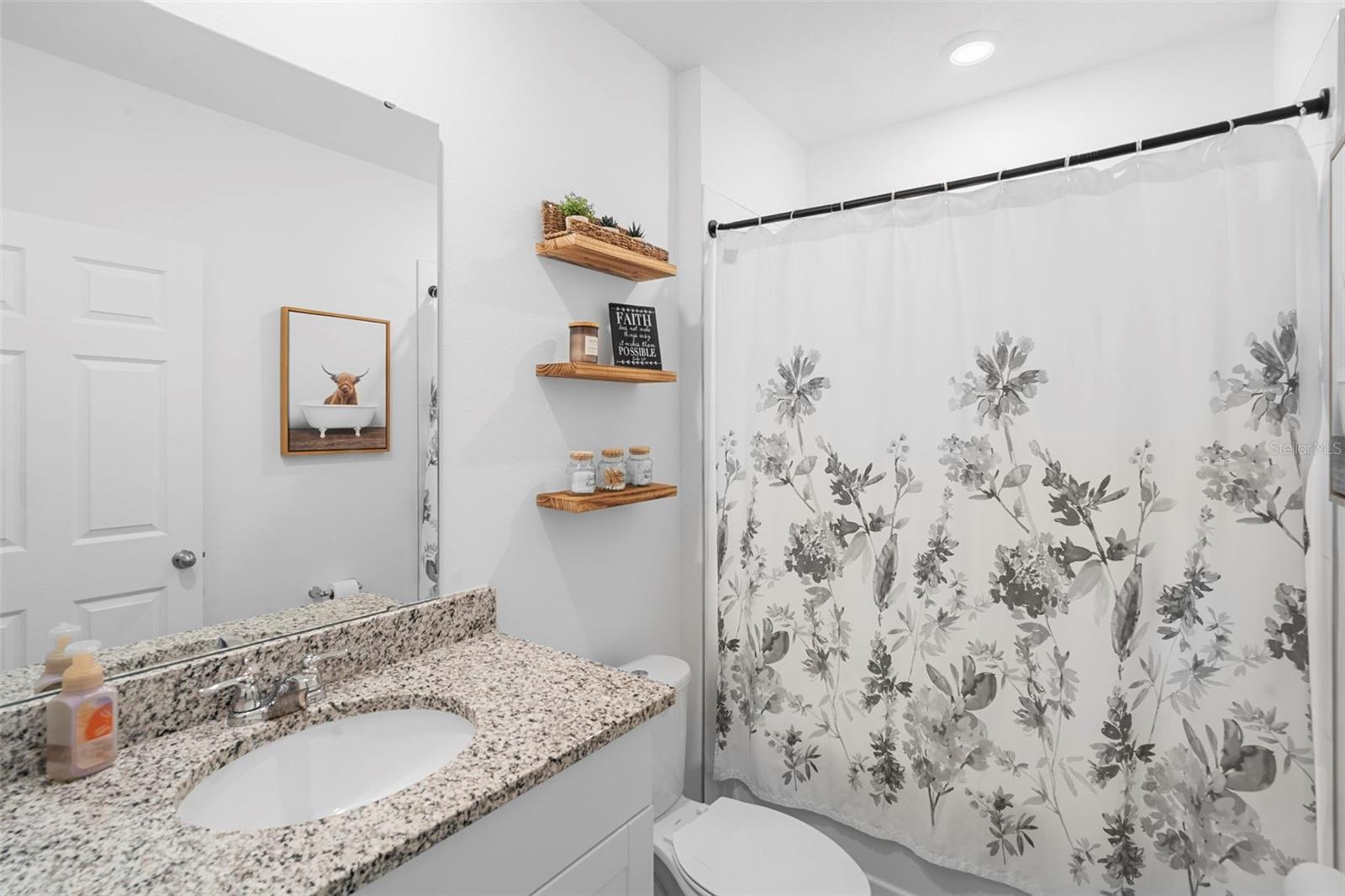 Image 21 of 54 For 2409 White Tail Street