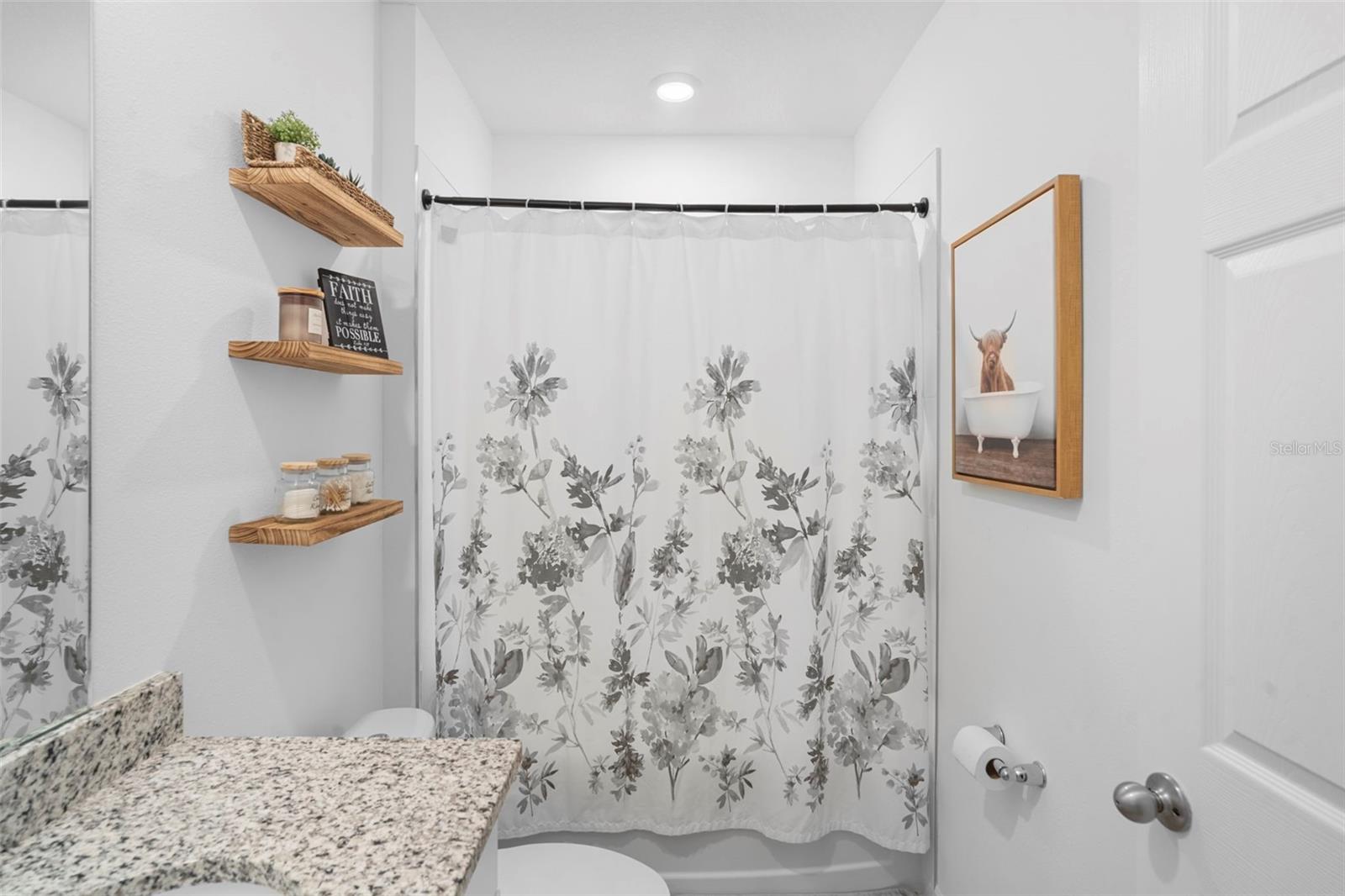 Image 22 of 54 For 2409 White Tail Street