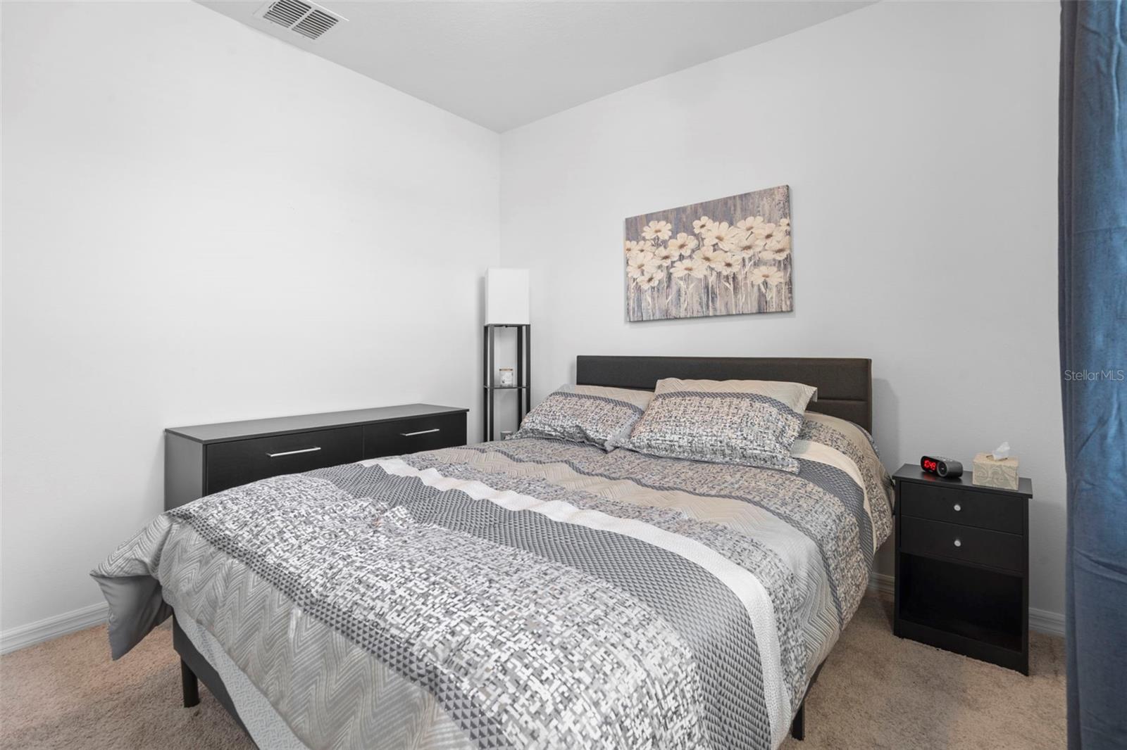 Image 28 of 54 For 2409 White Tail Street