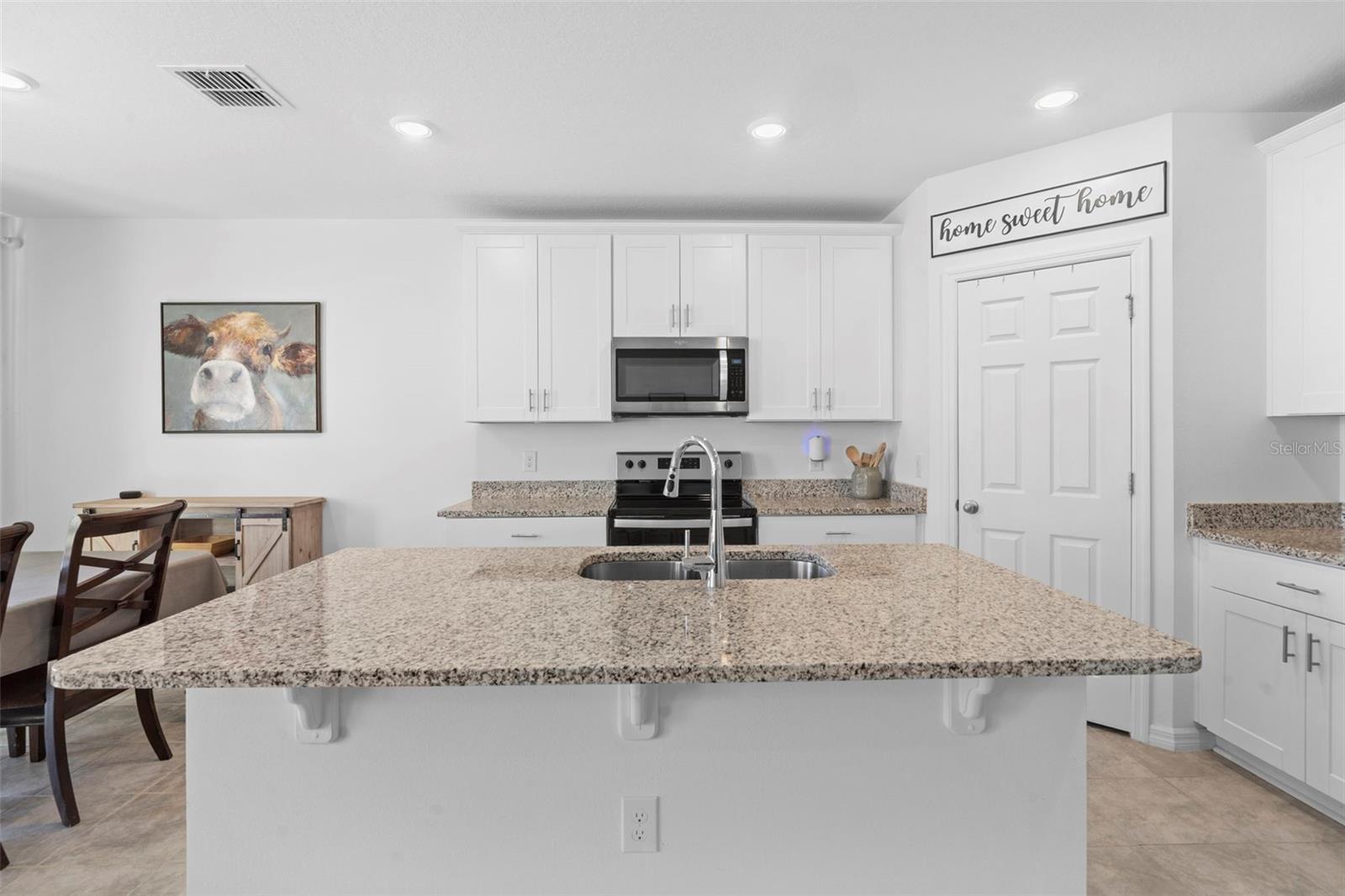 Image 35 of 54 For 2409 White Tail Street