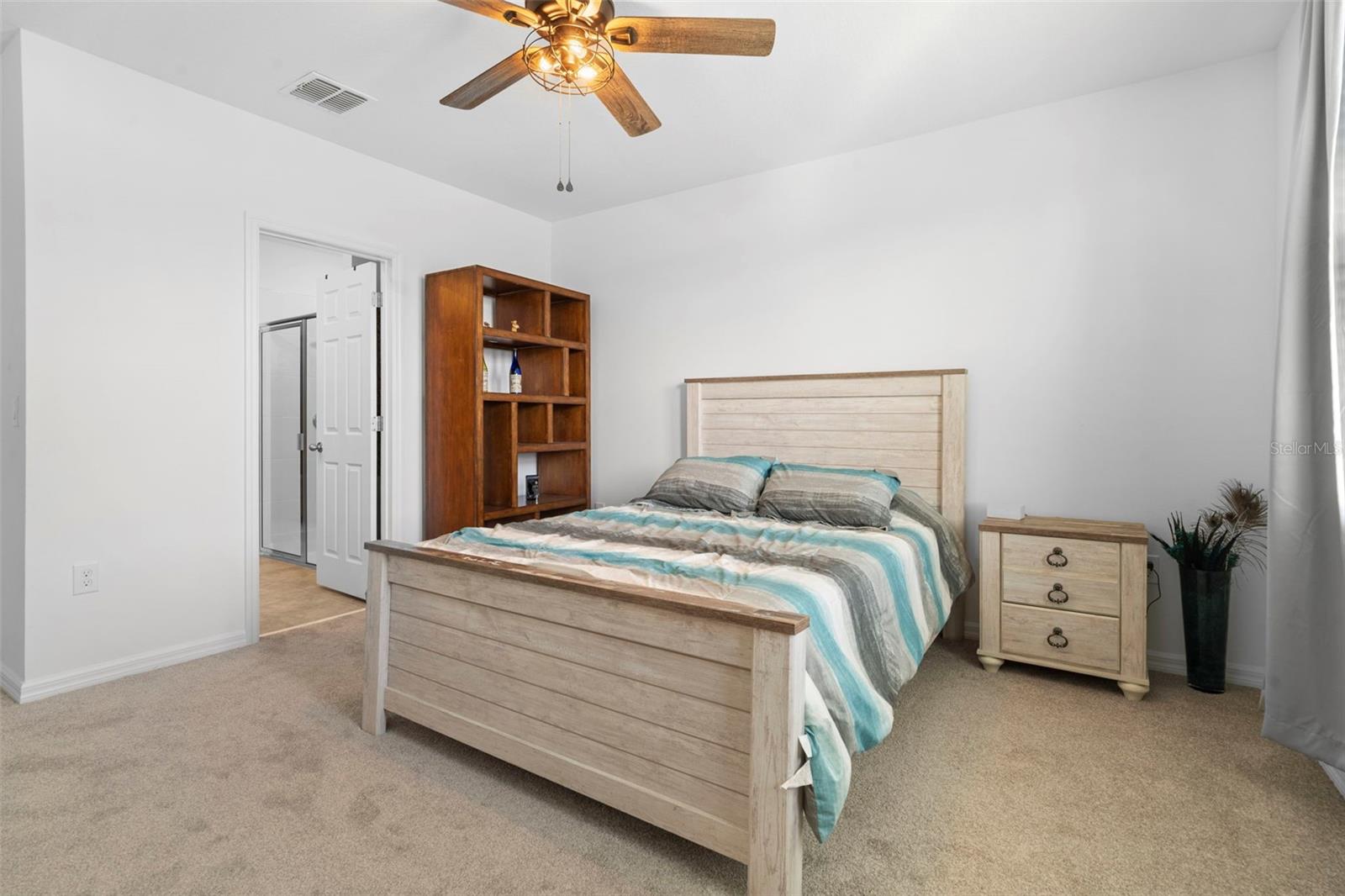 Image 42 of 54 For 2409 White Tail Street