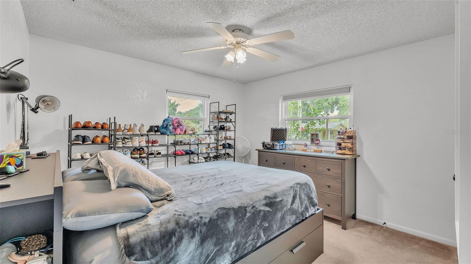 Image 18 of 39 For 815 Everett Street