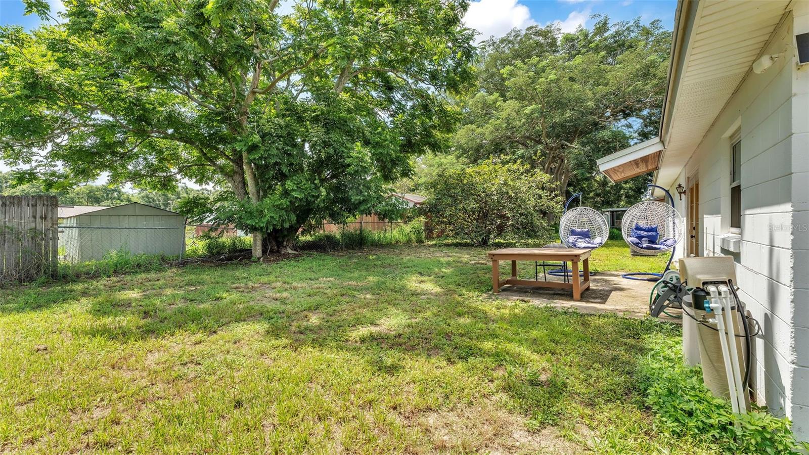 Image 28 of 39 For 815 Everett Street