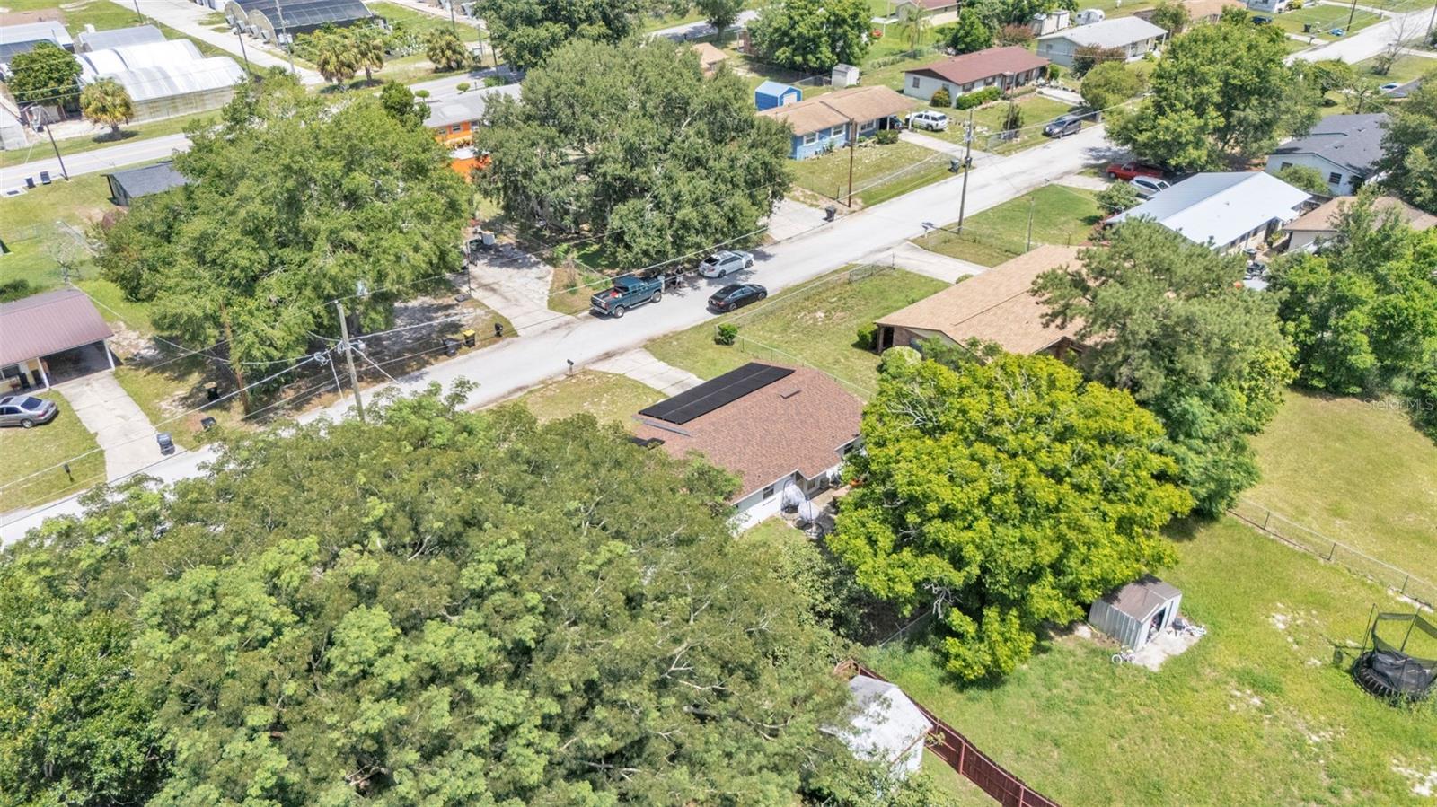 Image 31 of 39 For 815 Everett Street