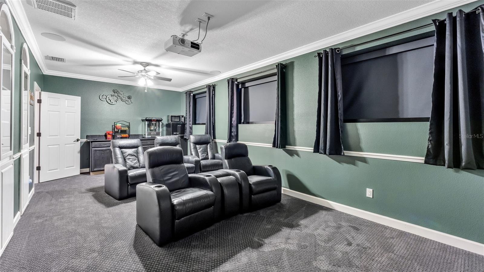 Image 11 of 89 For 3826 Gaines Court