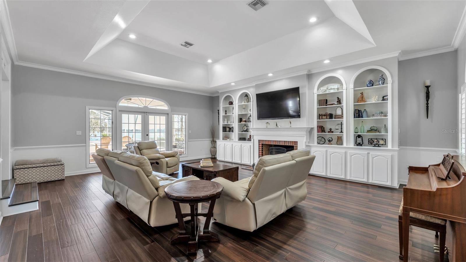 Image 18 of 89 For 3826 Gaines Court