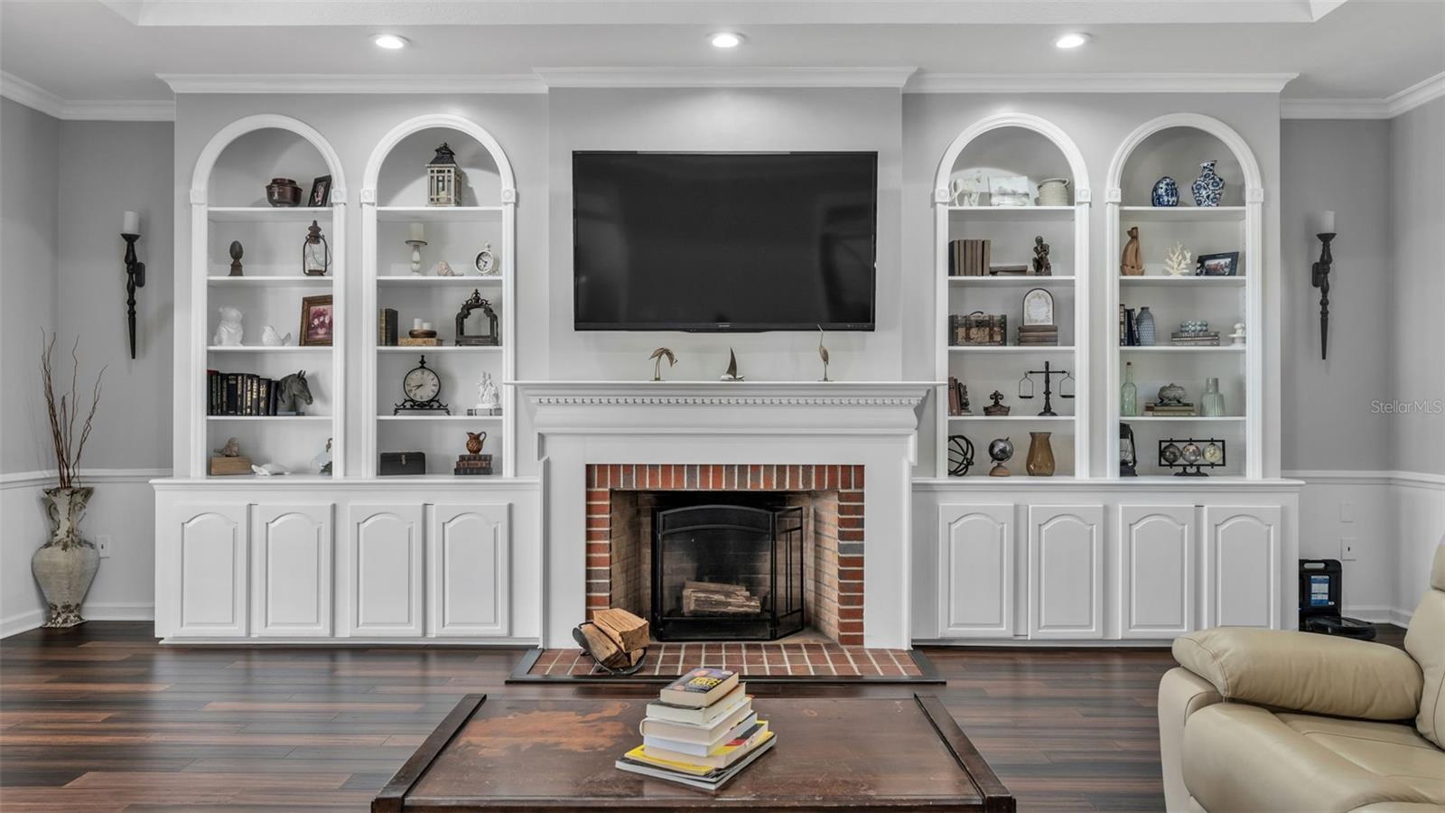 Image 19 of 89 For 3826 Gaines Court