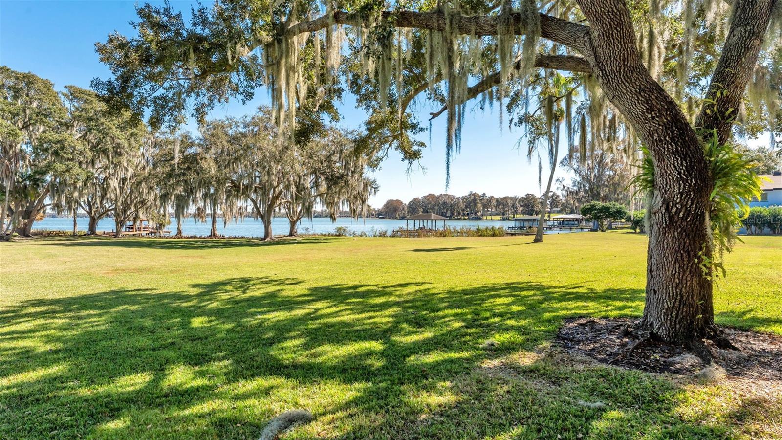 Image 32 of 89 For 3826 Gaines Court