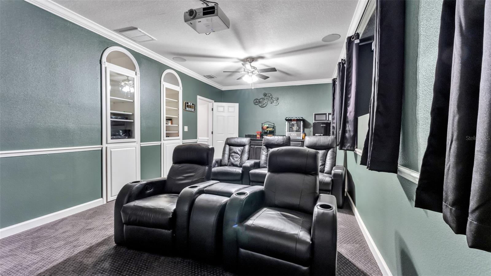 Image 33 of 89 For 3826 Gaines Court