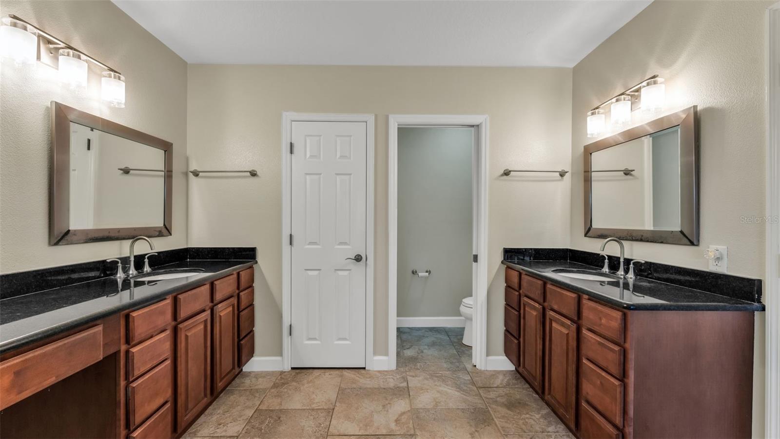 Image 45 of 89 For 3826 Gaines Court