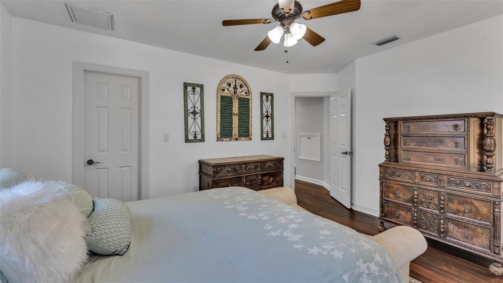 Image 50 of 89 For 3826 Gaines Court