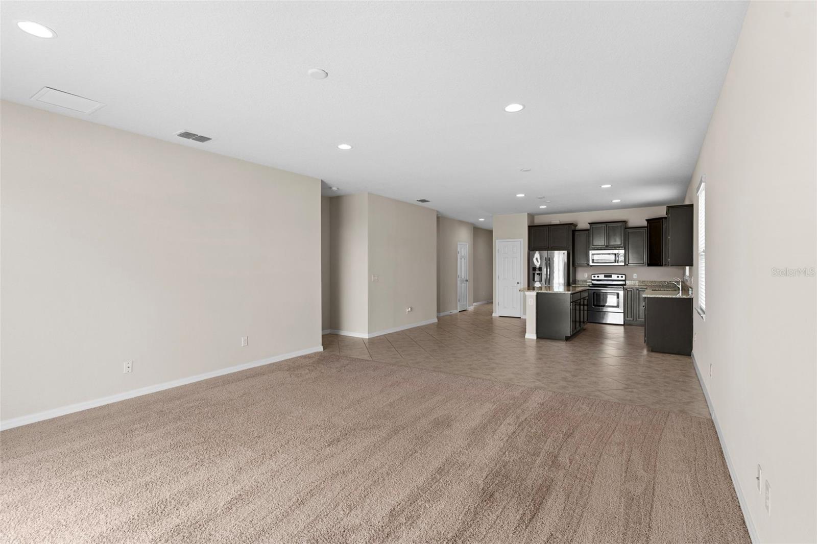 Image 10 of 35 For 8933 Hinsdale Heights Drive