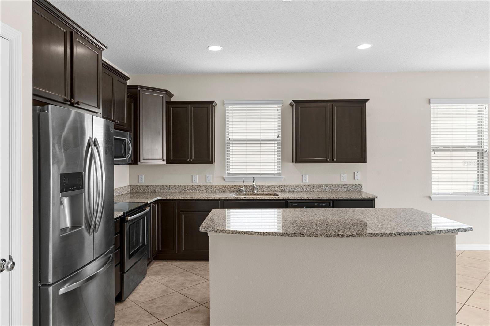 Image 12 of 35 For 8933 Hinsdale Heights Drive