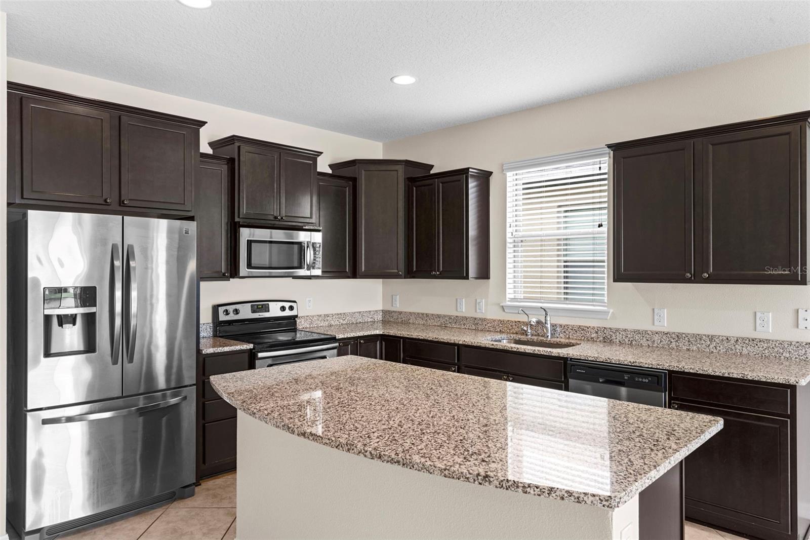 Image 13 of 35 For 8933 Hinsdale Heights Drive