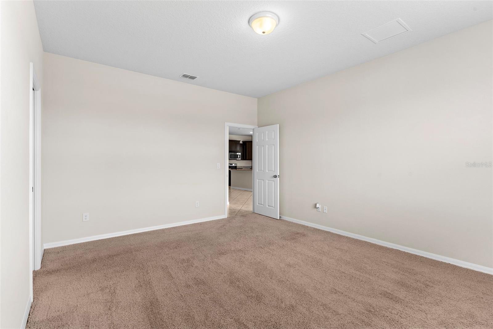 Image 17 of 35 For 8933 Hinsdale Heights Drive