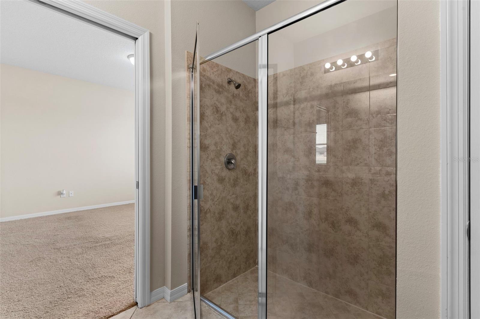 Image 21 of 35 For 8933 Hinsdale Heights Drive