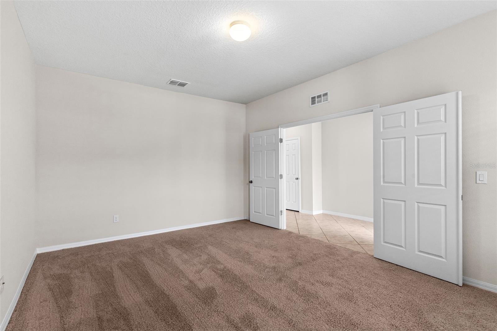 Image 6 of 35 For 8933 Hinsdale Heights Drive