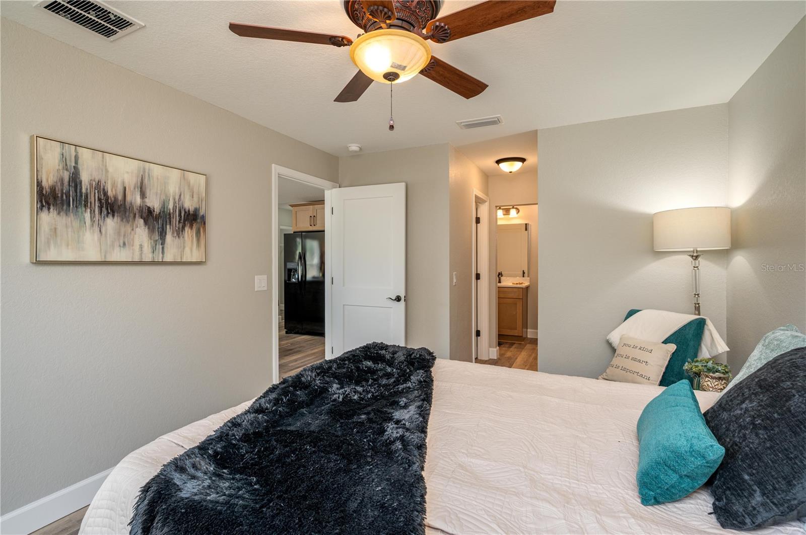 Image 15 of 40 For 3206 Sedgewick Road