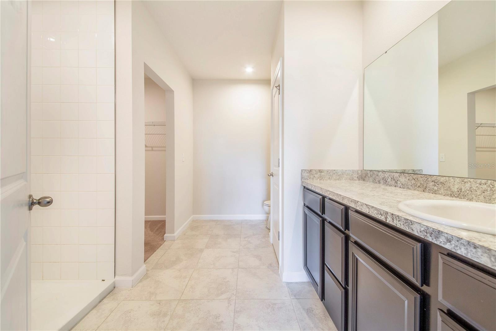 Image 15 of 28 For 264 Fiddlewood Court