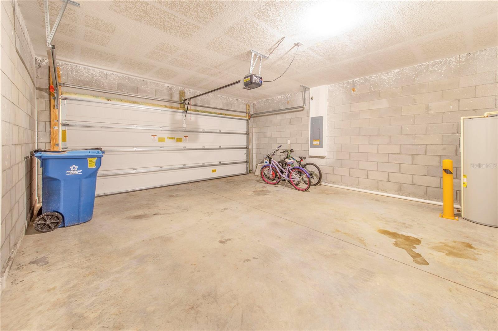 Image 19 of 28 For 264 Fiddlewood Court