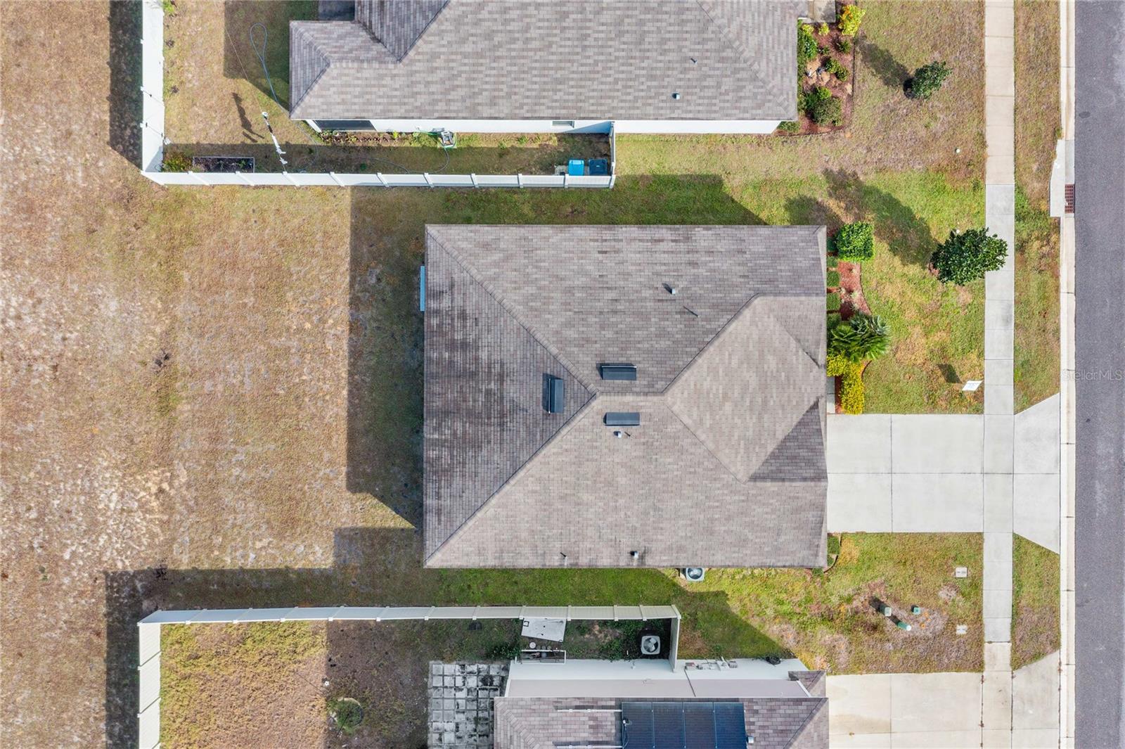 Image 24 of 28 For 264 Fiddlewood Court