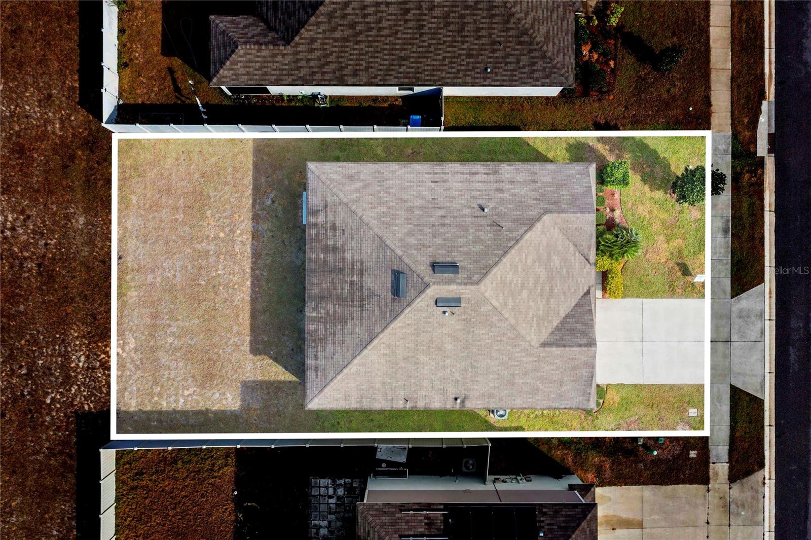 Image 25 of 28 For 264 Fiddlewood Court