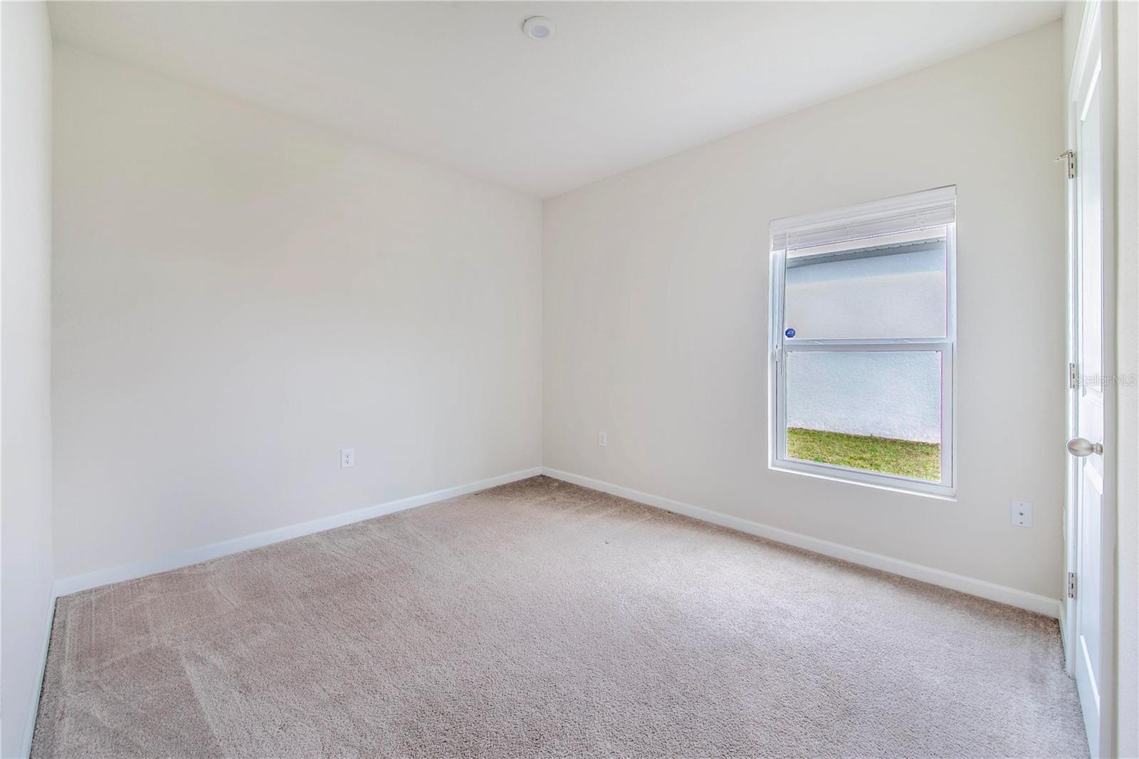 Image 6 of 28 For 264 Fiddlewood Court