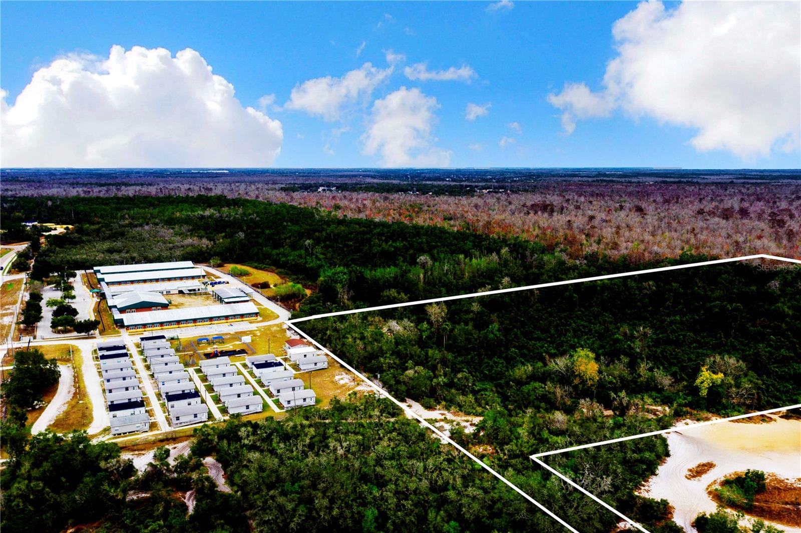 Image 11 of 18 For Laurel Avenue