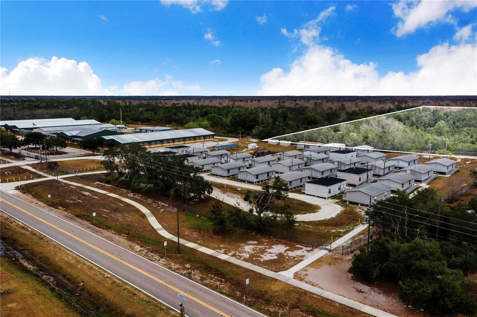 Image 16 of 18 For Laurel Avenue