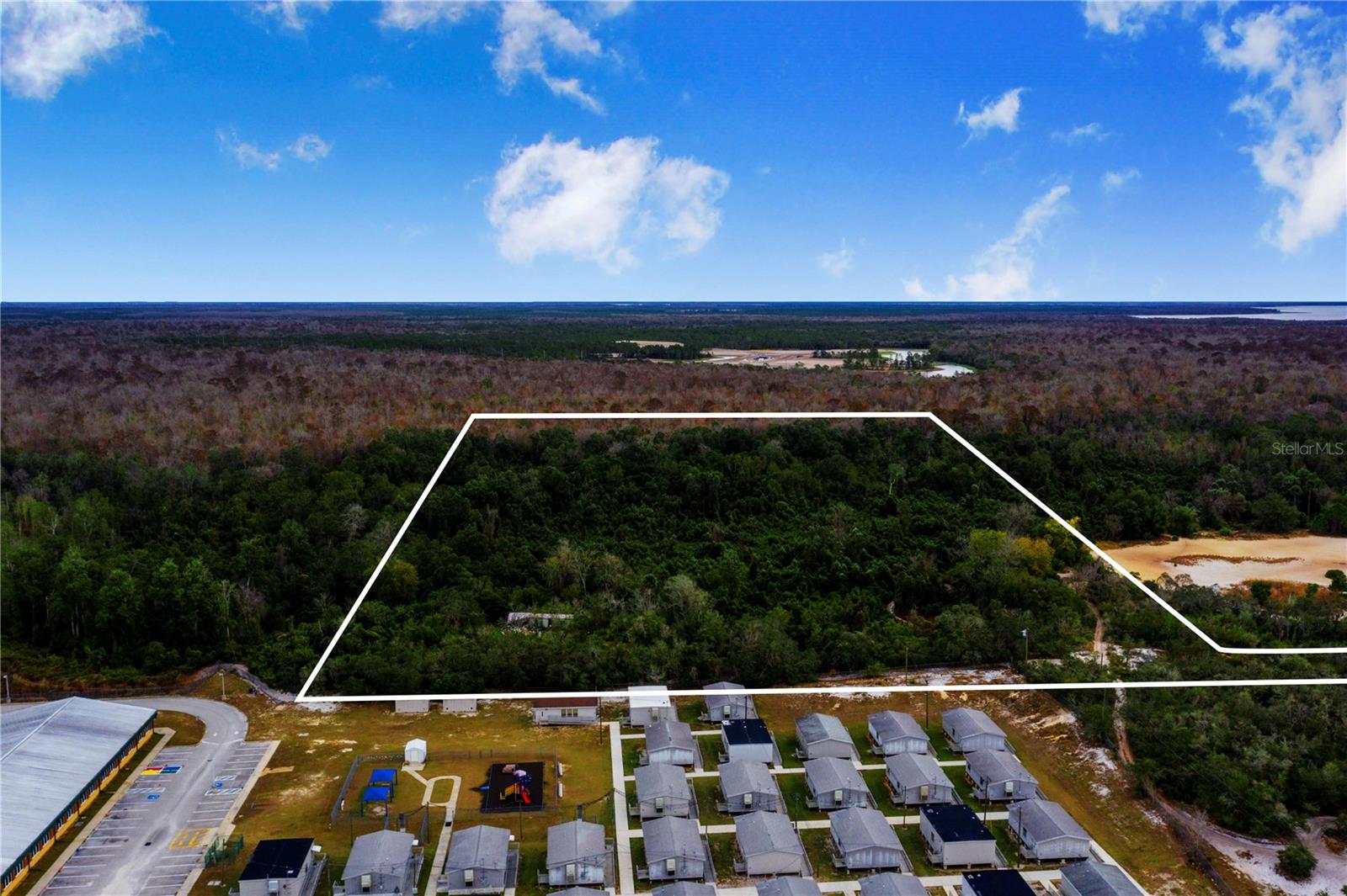 Image 5 of 18 For Laurel Avenue