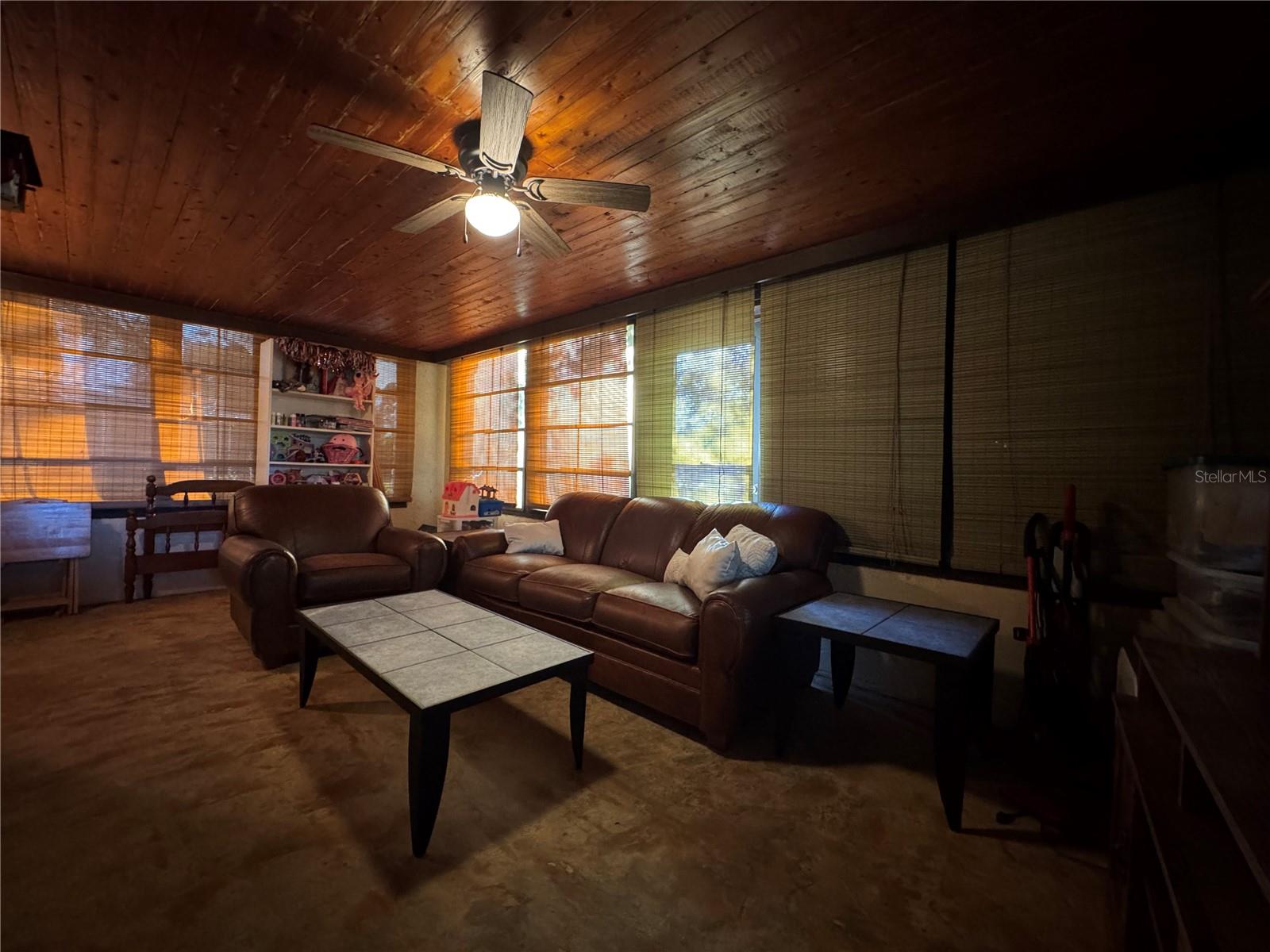 Image 17 of 24 For 147 Evergreen Drive