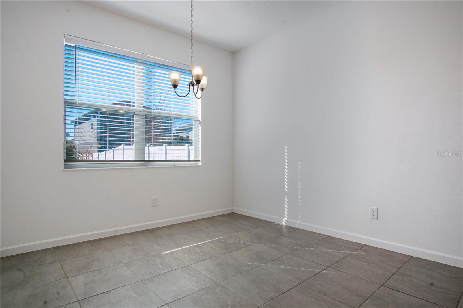 Image 11 of 33 For 1413 Rosedale Road