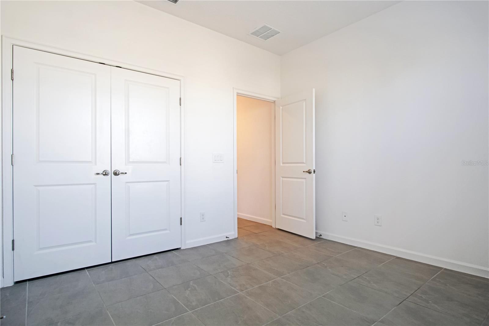 Image 23 of 33 For 1413 Rosedale Road