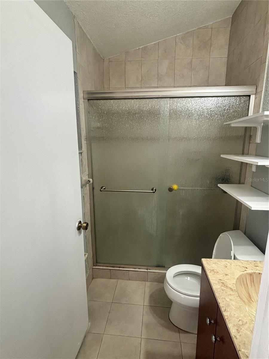 Image 13 of 32 For 14539 Wood Pine Drive 39