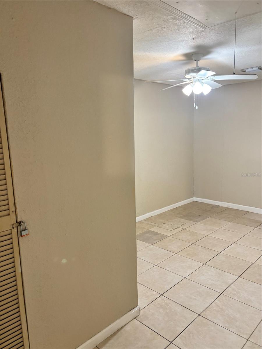 Image 17 of 32 For 14539 Wood Pine Drive 39