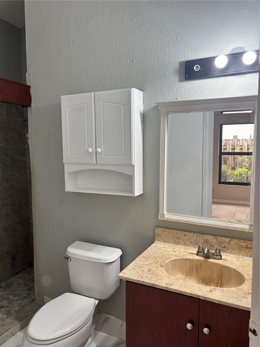 Image 21 of 32 For 14539 Wood Pine Drive 39